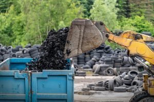 recycling van oude autobanden